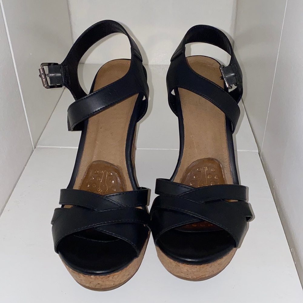 Black strappy wedges